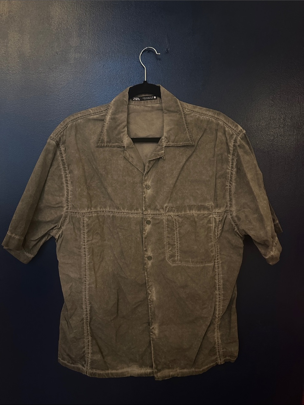 Zara Men's Button-Down Short Sleeve Shirt — Olive